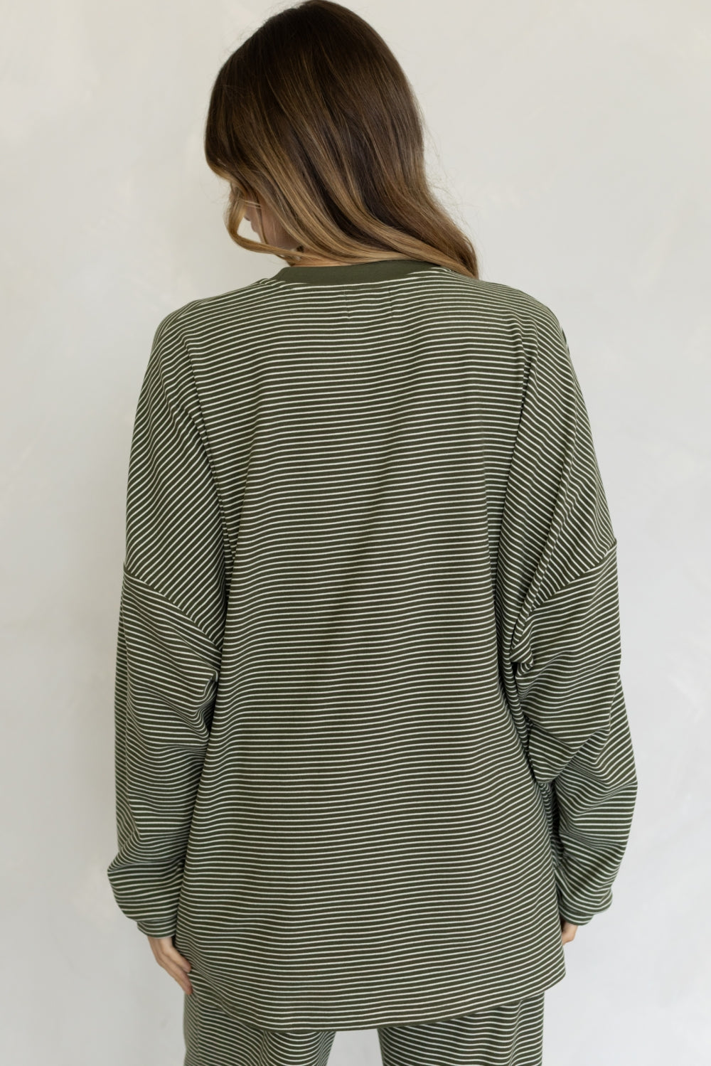 Catching flights fleece lounge set - Central Park Olive