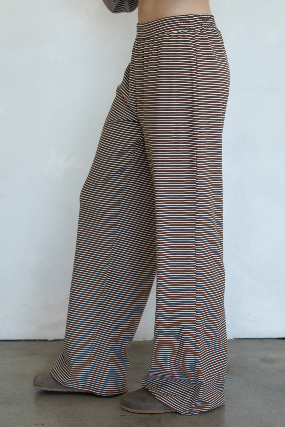 Catching flights fleece lounge set- Brownstone Mocha