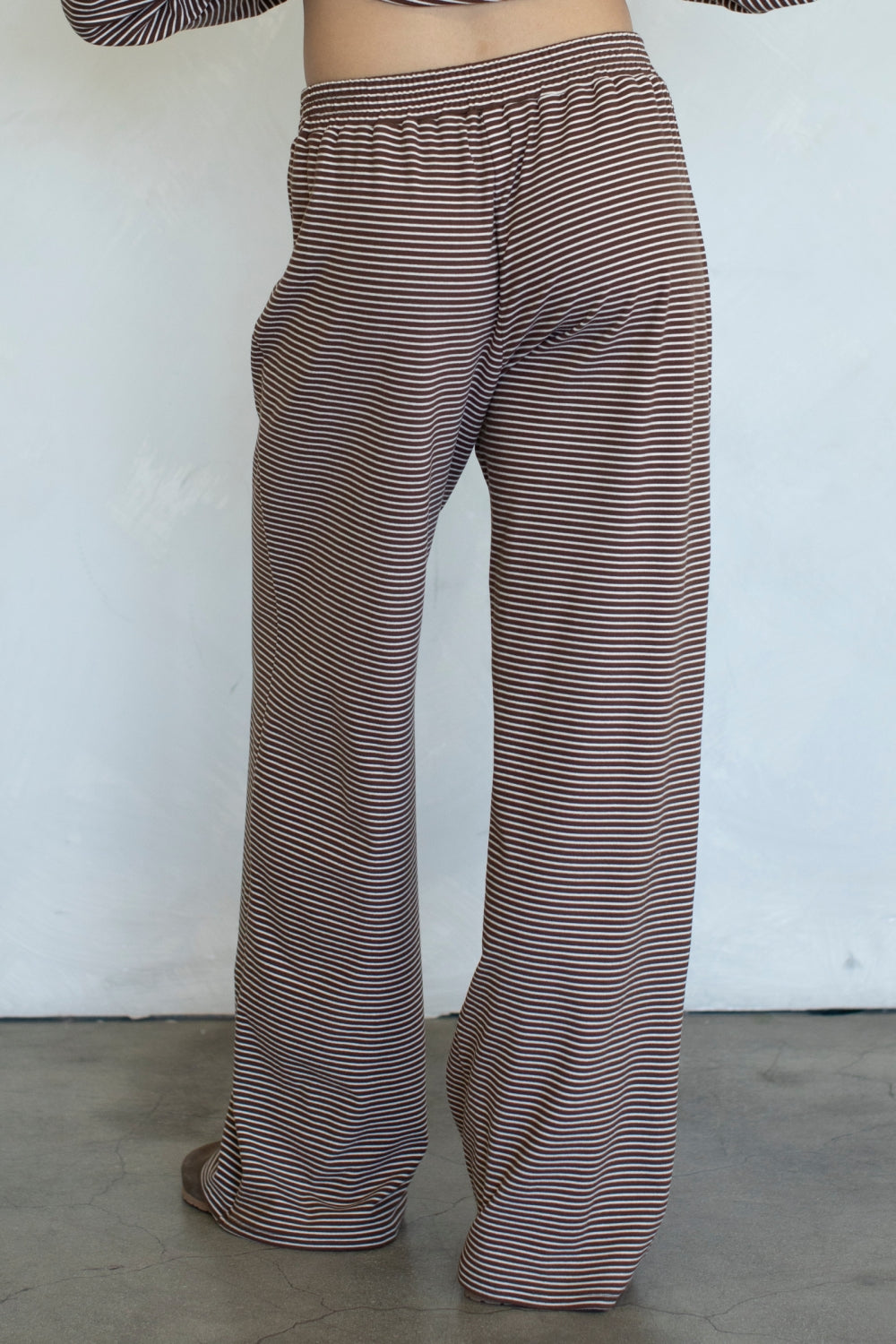 Catching flights fleece lounge set- Brownstone Mocha